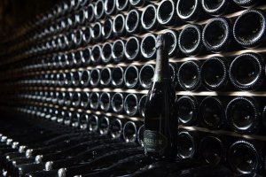 c7003a938a5b8e97eea300536235773d