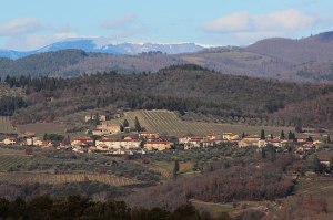 800px-GaioleInChiantiMontiMarcellinoAvanePanorama3